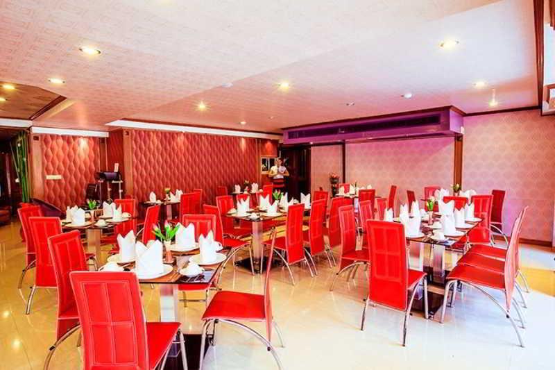Oyo 796 Paradise Sukhumvit Hotel Бангкок Экстерьер фото