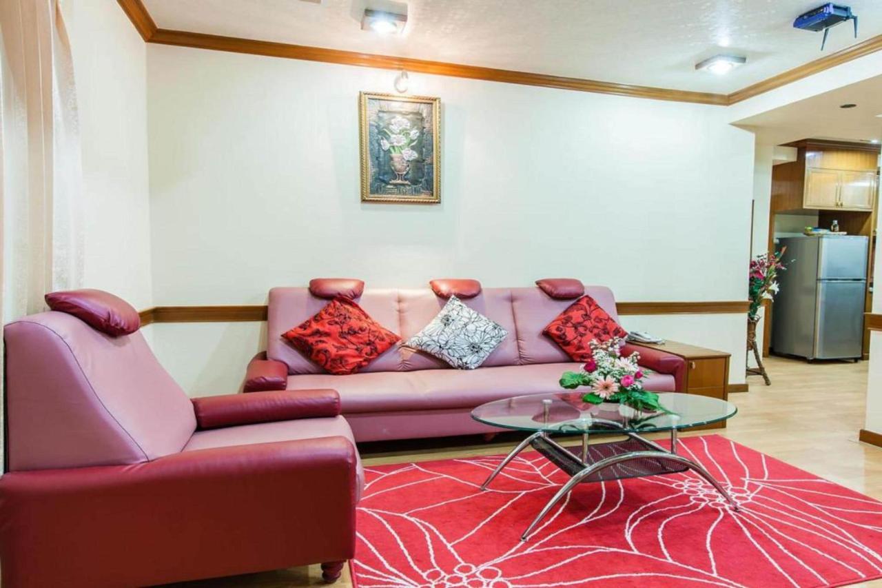 Oyo 796 Paradise Sukhumvit Hotel Бангкок Экстерьер фото